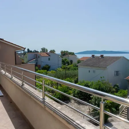 Casteletti Apartment Kastela